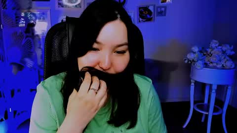 camilamartiez online show from April 15, 1:55 pm