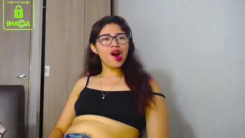 Camilita Echeverri online show from January 29, 8:18 am