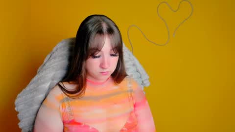 Camilla online show from June 17, 5:31 am