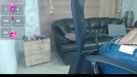 Camille online show from March 8, 10:34 pm