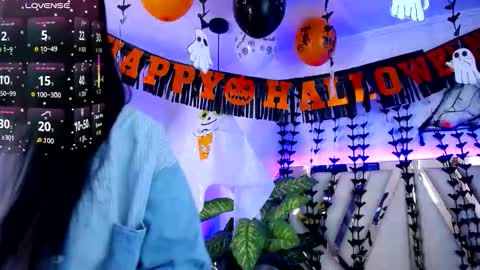 Camille online show from November 2, 11:24 am