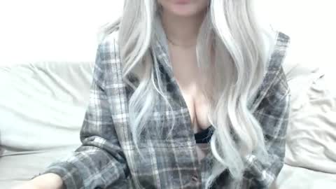 CamilleBunny online show from February 7, 3:43 am