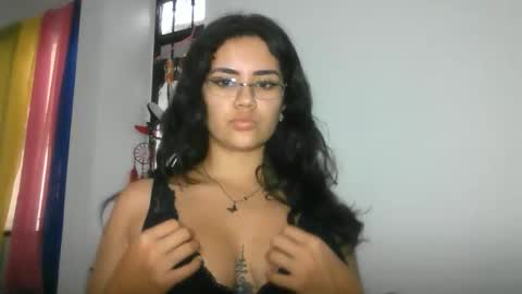 candisara online show from June 8, 7:03 pm