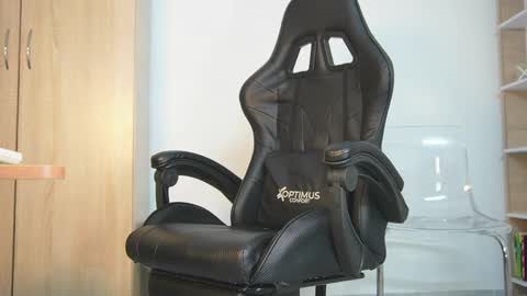 Nickol online show from April 8, 6:10 pm