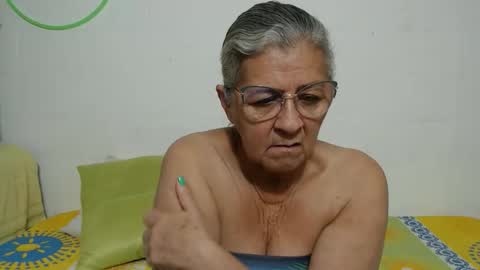 candy online show from February 21, 10:49 am