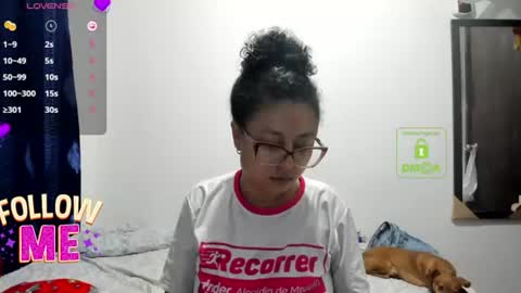 candy_val online show from June 19, 6:28 am