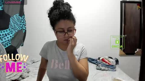 candy_val online show from June 9, 6:13 am