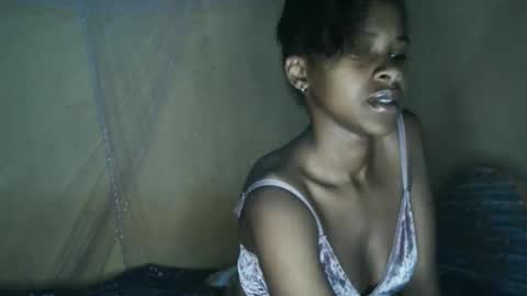 candybrown001 online show from October 6, 7:07 pm