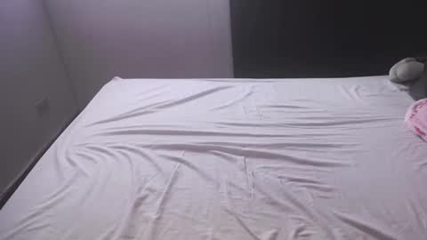 Candy online show from December 19, 6:44 pm