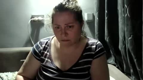 Laura online show from November 25, 7:47 pm