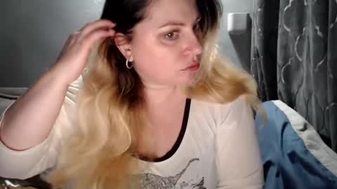 Laura online show from March 17, 7:40 pm