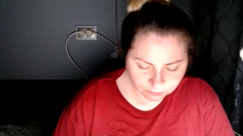 Laura online show from September 25, 8:06 pm