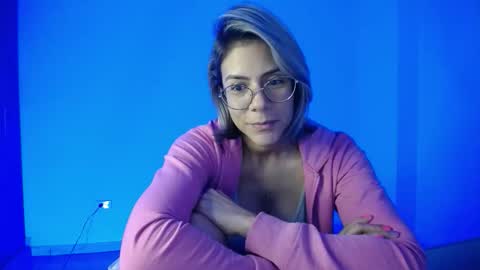 Candy Dowson online show from September 23, 10:46 am