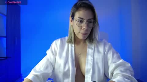 Candy Dowson online show from February 26, 9:50 pm