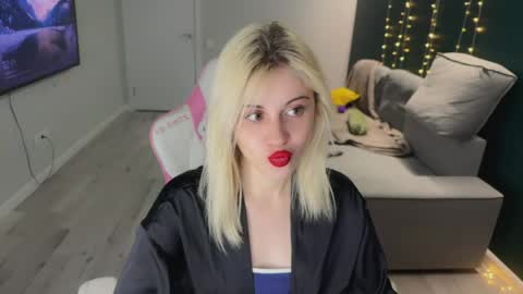 You can call me HH online show from April 11, 3:59 pm