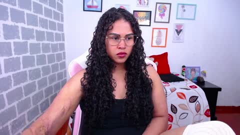 Karen online show from December 21, 7:45 am