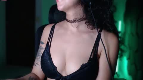 Candy Kush online show from March 17, 6:28 am