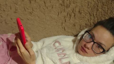 say meow and send tip  online show from December 19, 8:55 pm