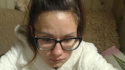 say meow and send tip  online show from December 13, 5:21 pm