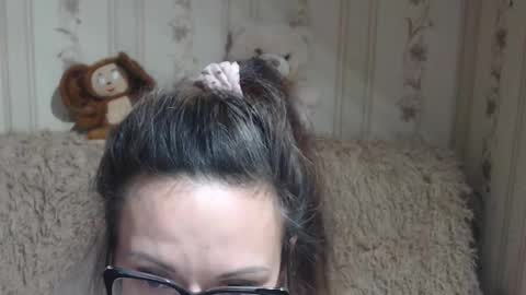 say meow and send tip  online show from December 10, 1:11 pm