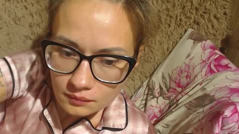 say meow and send tip  online show from September 11, 9:37 pm