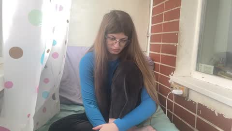 Kate online show from March 31, 6:46 am