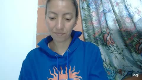 candymilfff online show from March 6, 9:42 pm