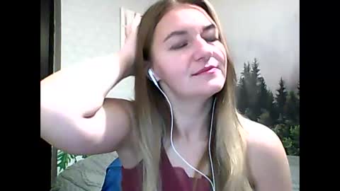 Daisy online show from October 16, 10:23 pm