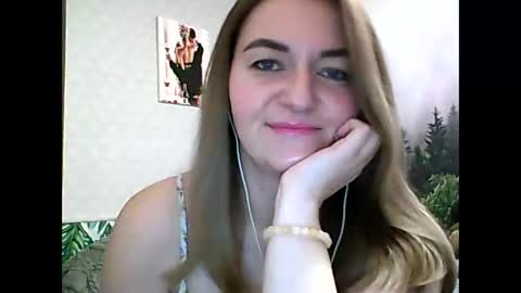 Daisy online show from February 16, 8:55 pm