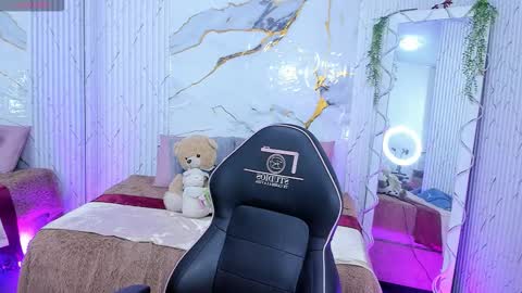 CANDYY online show from March 25, 11:35 am