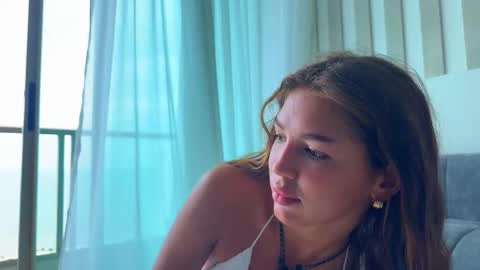 Caroline online show from September 25, 1:15 am