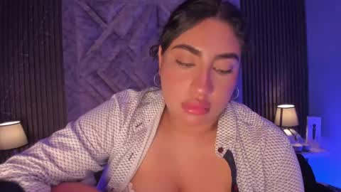 GABRIELA LOPEZ online show from September 26, 5:27 am