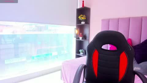 canndy_lover online show from May 12, 4:24 pm