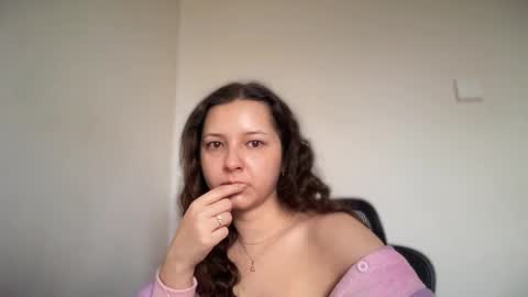 Emma online show from November 10, 6:52 am