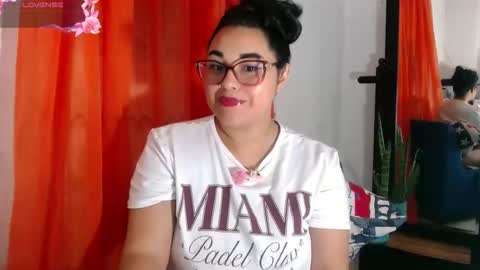 LILI online show from June 3, 11:21 pm