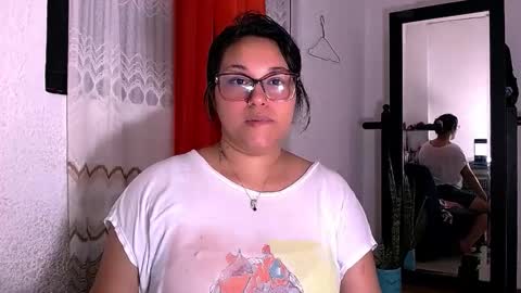 LILI online show from June 9, 10:42 pm