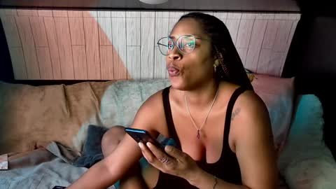 Cari Bean online show from January 14, 9:02 am