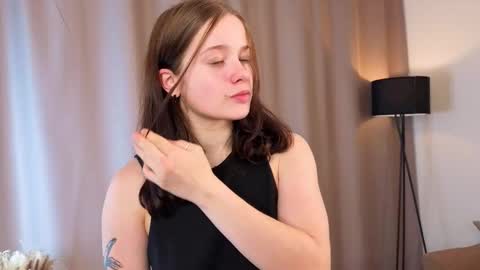 Elena online show from October 18, 6:49 am