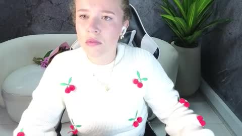 Carla  online show from November 4, 1:27 pm