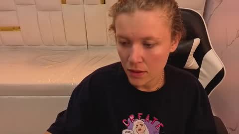 Carla  online show from November 23, 1:35 pm