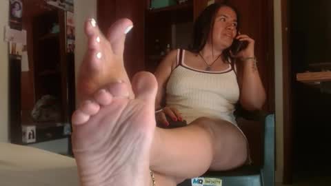 carlajames_1 online show from December 19, 11:52 pm