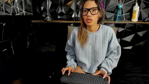 carlamarrinson online show from February 9, 10:09 am