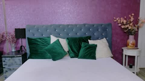 carlareys online show from April 2, 4:21 am