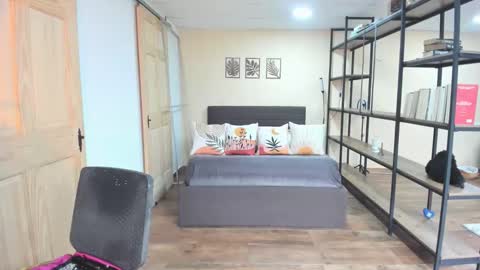 carlin1511 online show from March 3, 8:15 pm