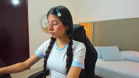 C A R L I N A online show from September 19, 2:05 pm