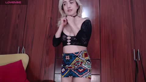 carly grasso  online show from February 23, 11:32 pm