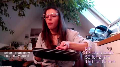 Carly Pearls online show from January 5, 3:34 pm