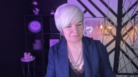 Carmen online show from January 18, 9:55 pm