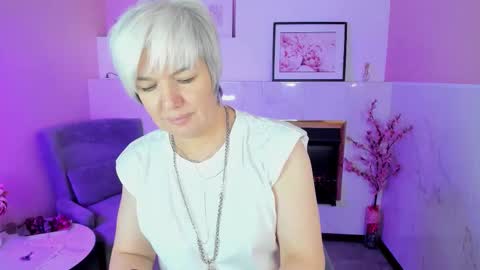 Carmen online show from September 17, 8:40 pm