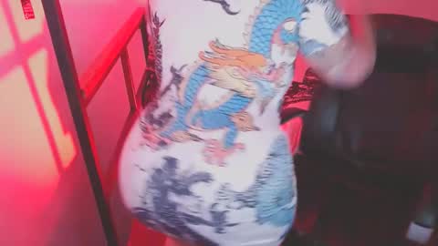 CARMILLA ROSS online show from December 20, 2:38 pm